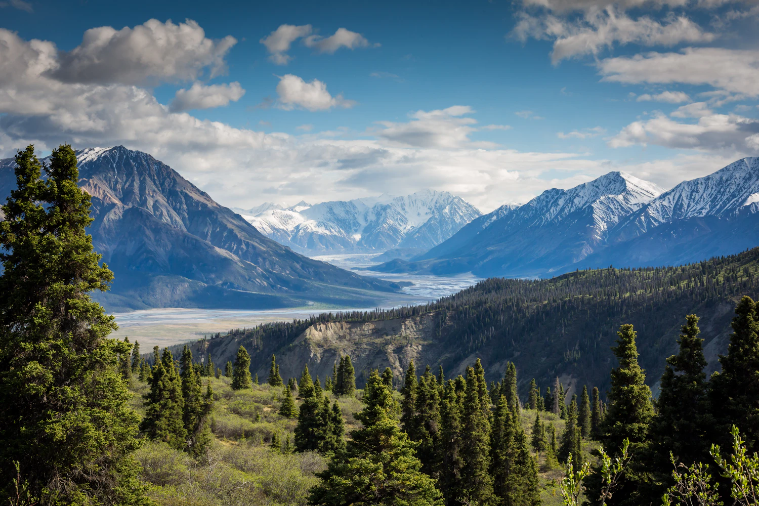Mountain landscape beneath an open sky